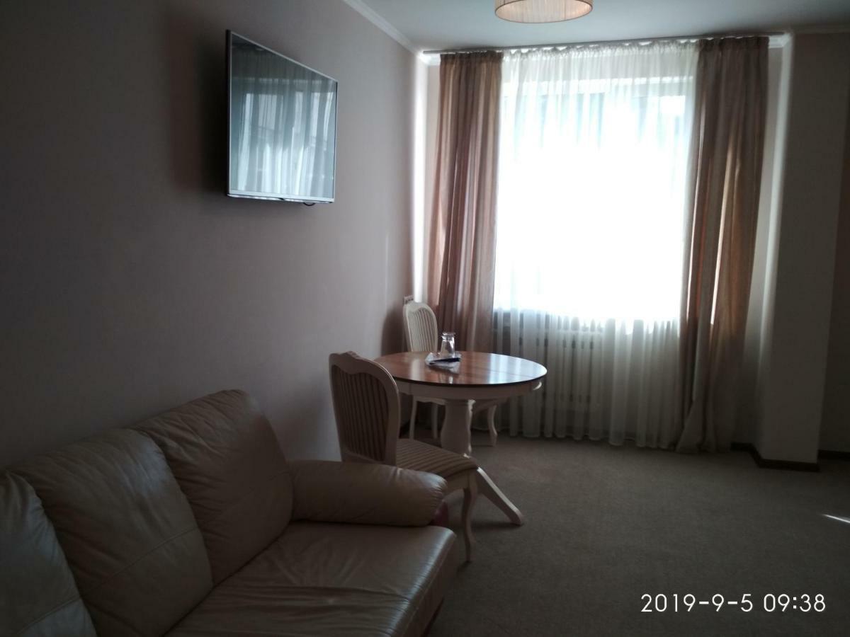 Hotel Olgas 格卢博科耶 外观 照片